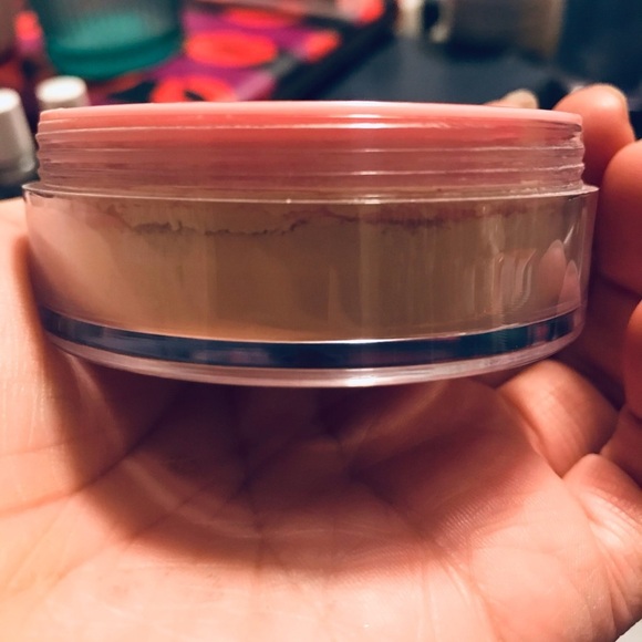 Jeffree Star Magic Star Setting Powder - Picture 5 of 6